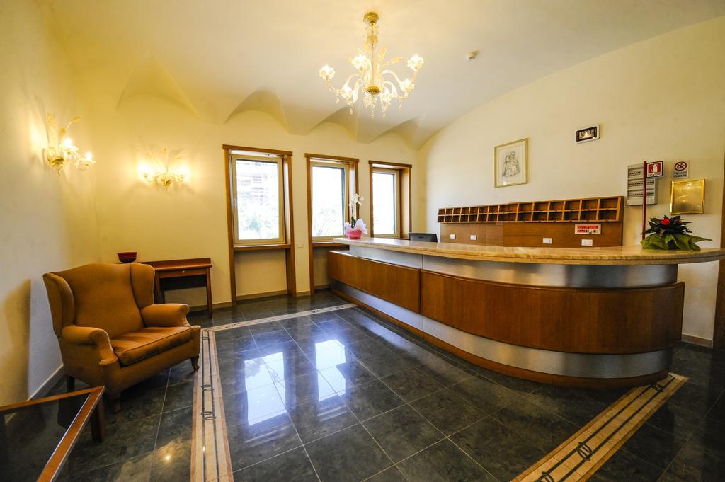Hotel Casa Caburlotto Roma